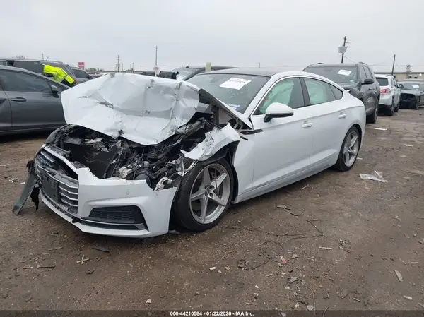 WAUENCF56KA065604 2019 AUDI A5 - Image 2