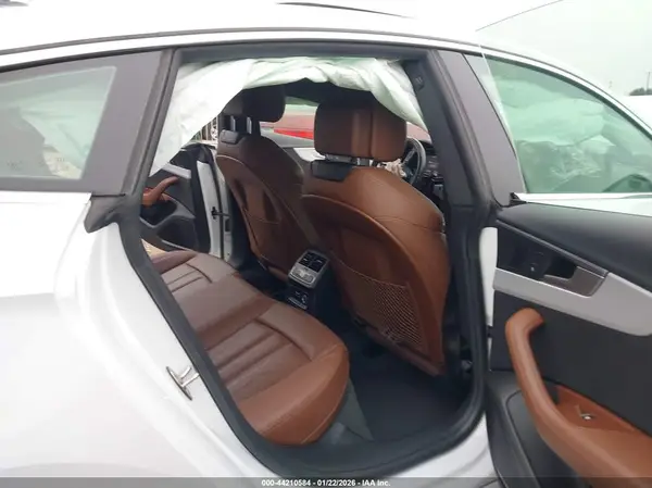 WAUENCF56KA065604 2019 AUDI A5 - Image 8