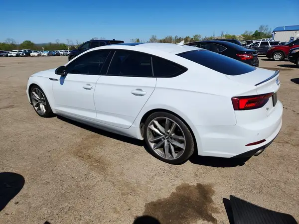 WAUENCF56KA075260 2019 AUDI A5 - Image 2