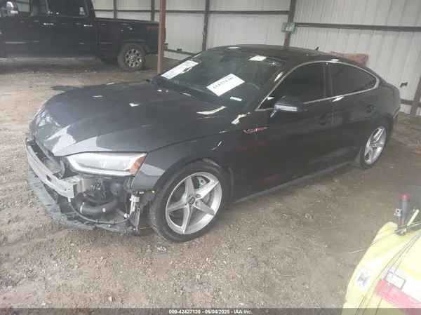 WAUENCF56KA098974 2019 AUDI A5 - Image 2