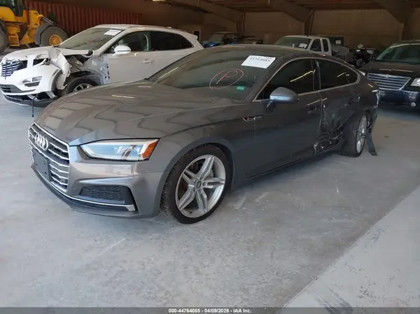 WAUENCF57JA008021 2018 AUDI A5 - Image 2