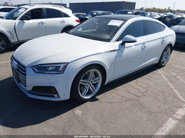 WAUENCF57JA111469 2018 AUDI A5 - Image 2