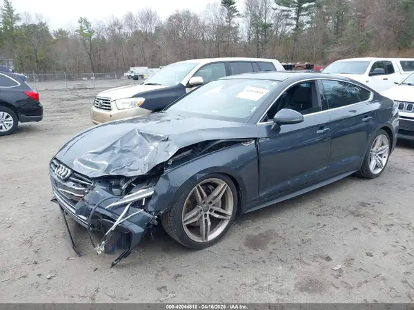 WAUENCF58JA010067 2018 AUDI A5 - Image 2