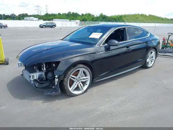 WAUENCF58JA052304 2018 AUDI A5 - Image 2