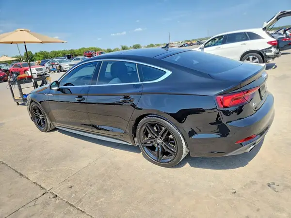 WAUENCF58JA058474 2018 AUDI A5 - Image 2