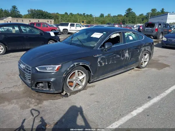WAUENCF58JA088851 2018 AUDI A5 - Image 2