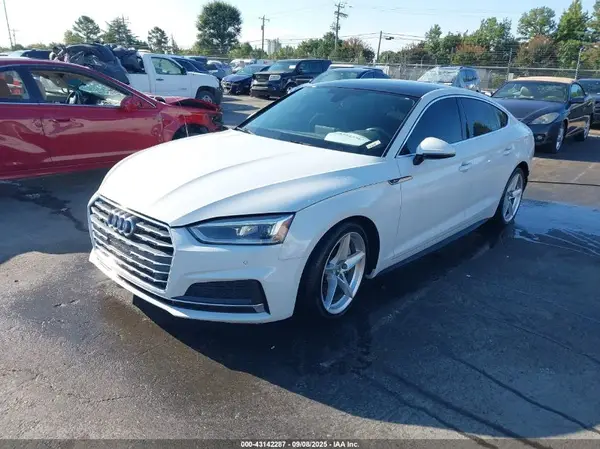 WAUENCF58KA015237 2019 AUDI A5 - Image 2