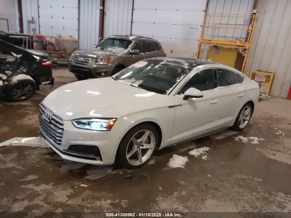 WAUENCF58KA044074 2019 AUDI A5 - Image 2