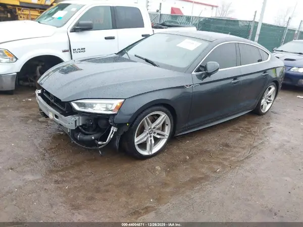 WAUENCF58KA093470 2019 AUDI A5 - Image 2