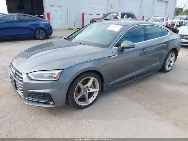 WAUENCF59JA081004 2018 AUDI A5 - Image 2
