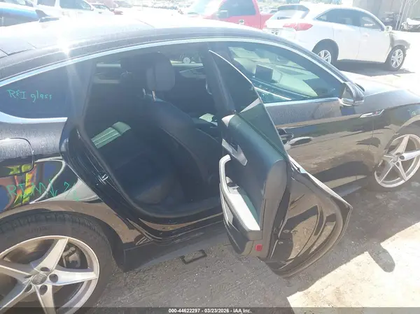 WAUENCF59KA070330 2019 AUDI A5 - Image 8