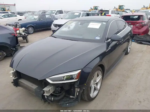 WAUENCF5XJA060016 2018 AUDI A5 - Image 2