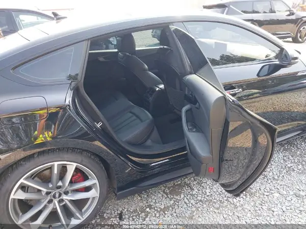 WAUENCF5XKA007267 2019 AUDI A5 - Image 8