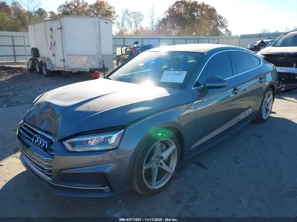 WAUENCF5XKA074662 2019 AUDI A5 - Image 2