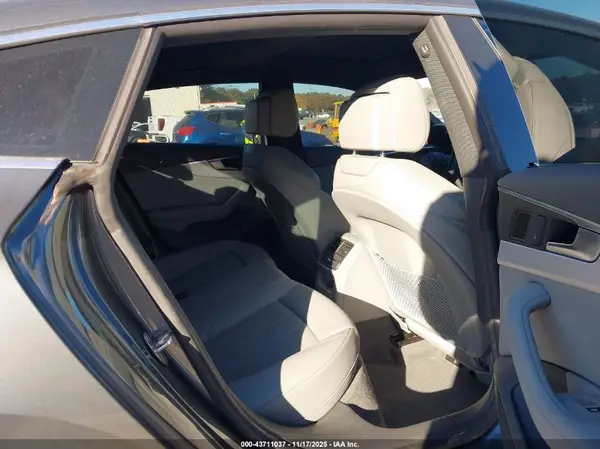 WAUENCF5XKA074662 2019 AUDI A5 - Image 8