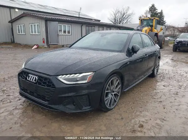 WAUFAAF49MA075655 2021 AUDI A4 - Image 2