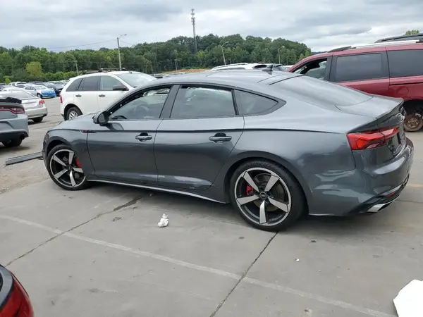 WAUFACF50NA012580 2022 AUDI A5 - Image 2
