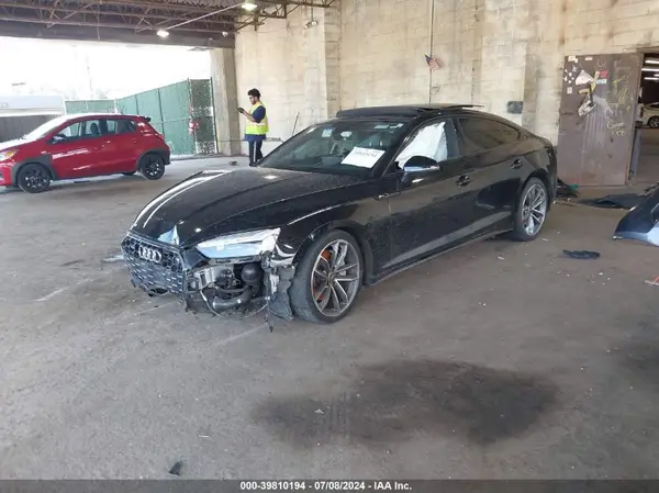 WAUFACF51MA029452 2021 AUDI A5 - Image 2