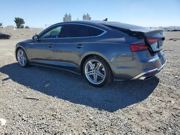 WAUFACF51NA018842 2022 AUDI A5 - Image 2