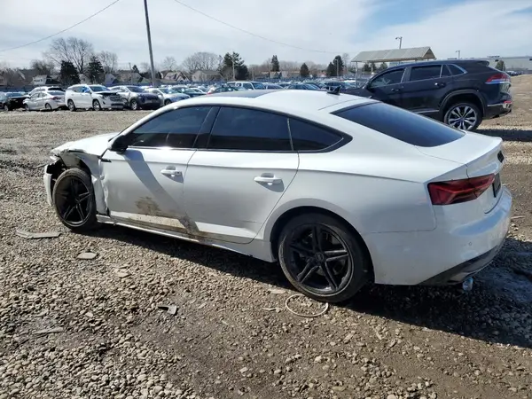 WAUFACF52MA006570 2021 AUDI A5 - Image 2