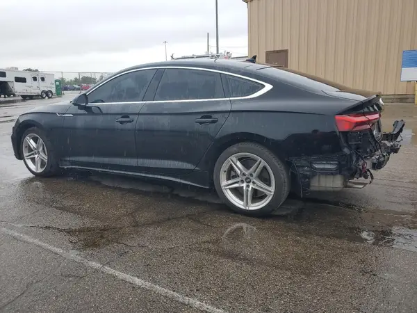 WAUFACF52MA034370 2021 AUDI A5 - Image 2