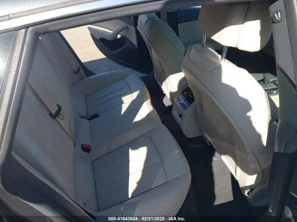 WAUFACF52MA047877 2021 AUDI A5 - Image 8