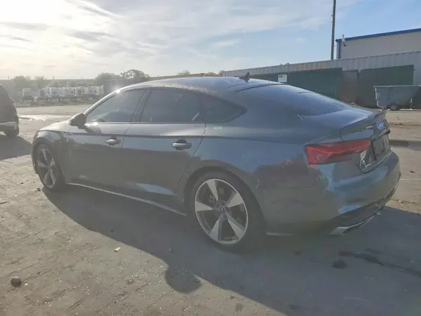 WAUFACF53MA037293 2021 AUDI A5 - Image 2