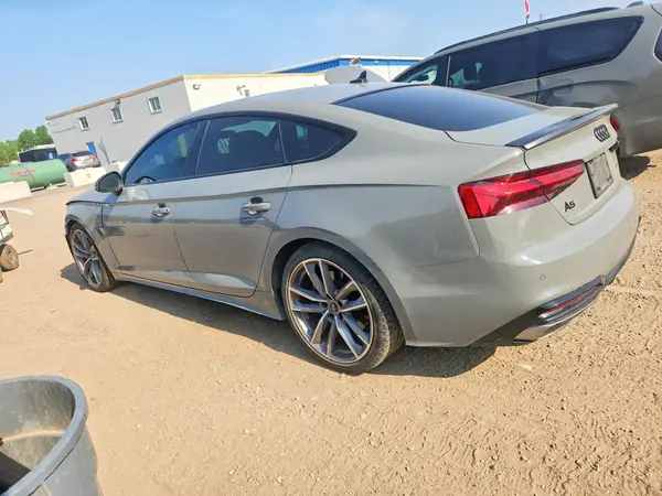WAUFACF53MA039853 2021 AUDI A5 - Image 2