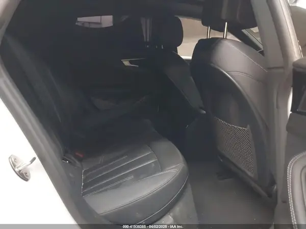WAUFACF53NA018986 2022 AUDI A5 - Image 8