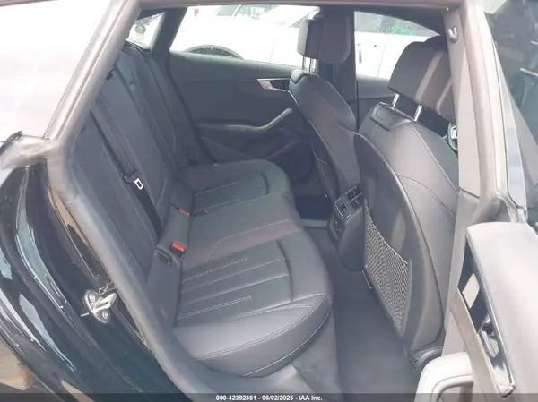 WAUFACF54NA028037 2022 AUDI A5 - Image 8