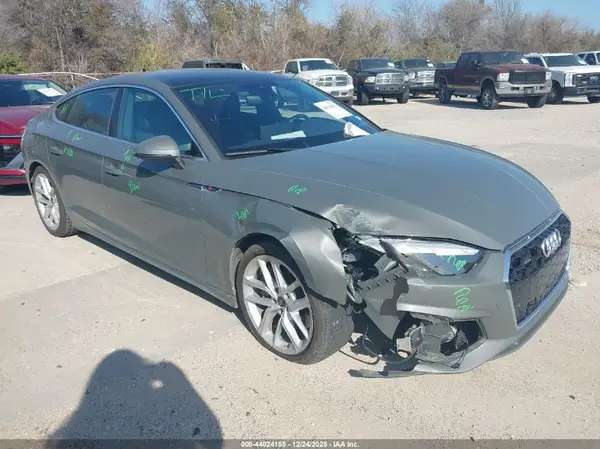WAUFACF54RA084498 2024 AUDI A5 - Image 1