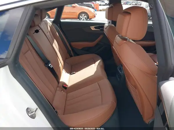 WAUFACF55NA019430 2022 AUDI A5 - Image 8