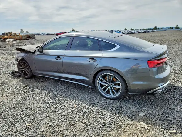 WAUFACF56MA047865 2021 AUDI A5 - Image 2
