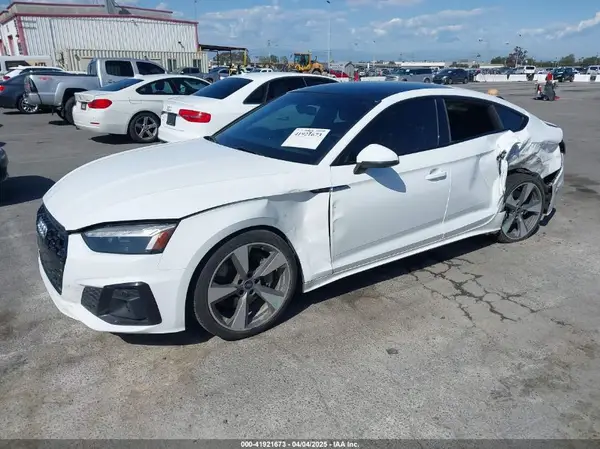 WAUFACF56MA056405 2021 AUDI A5 - Image 2