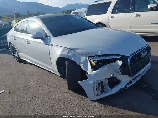 WAUFACF57MA019007 2021 AUDI A5 - Image 1