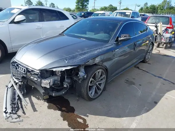 WAUFACF57MA054789 2021 AUDI A5 - Image 2