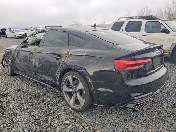 WAUFACF58MA028959 2021 AUDI A5 - Image 2