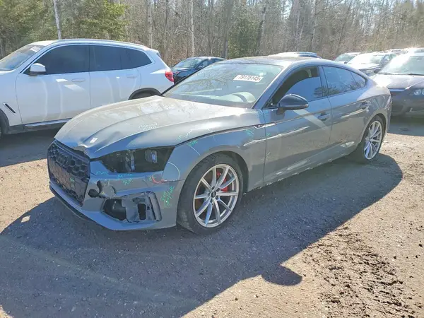 WAUFACF58NA015839 2022 AUDI A5 - Image 1