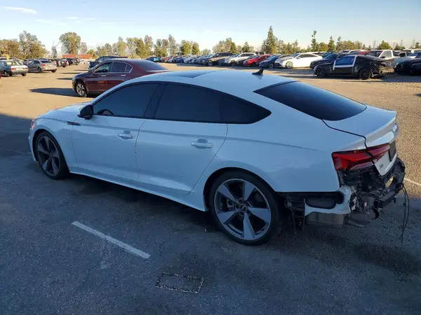 WAUFACF59MA030476 2021 AUDI A5 - Image 2
