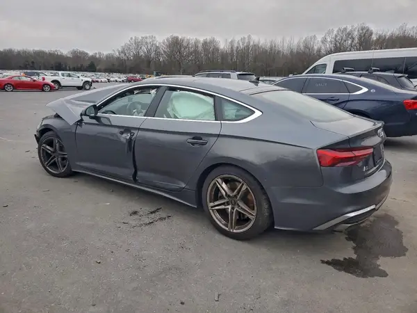 WAUFACF5XMA029045 2021 AUDI A5 - Image 2