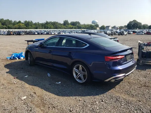 WAUFACF5XMA032947 2021 AUDI A5 - Image 2