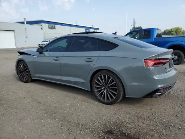 WAUFACF5XNA019570 2022 AUDI A5 - Image 2