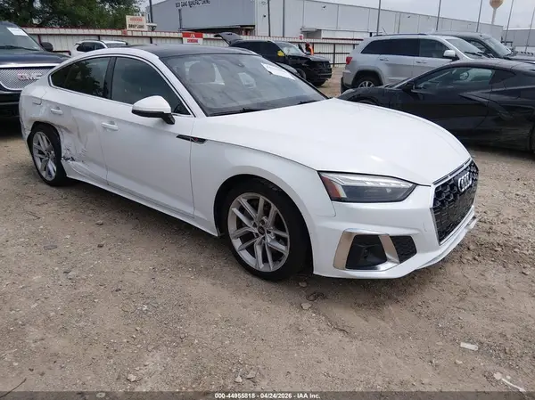 WAUFACF5XRA076972 2024 AUDI A5 - Image 1