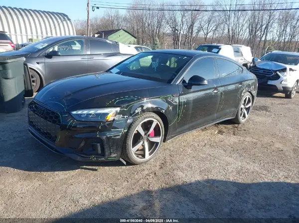 WAUFADF55NA039716 2022 AUDI A5 - Image 2