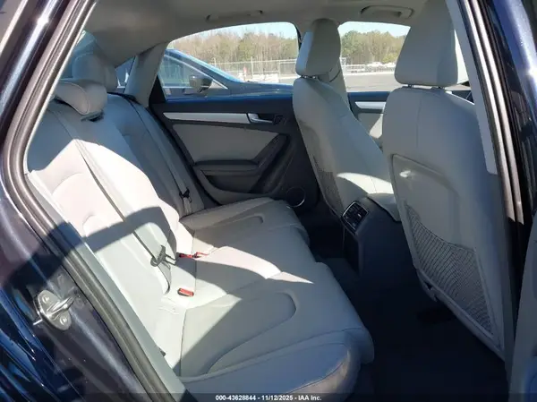 WAUFFAFL2GN002679 2016 AUDI A4 - Image 8