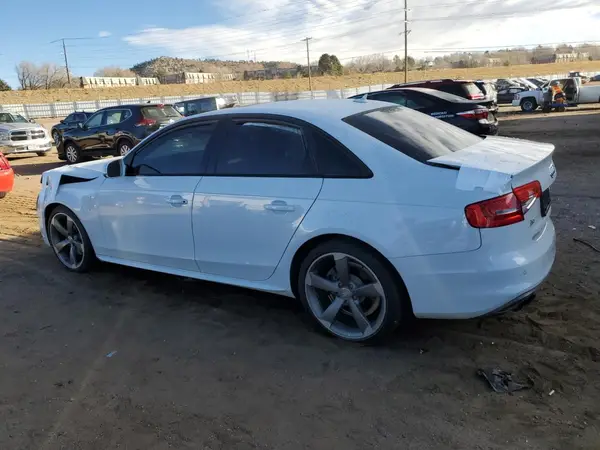WAUFFAFLXGN001439 2016 AUDI A4 - Image 2