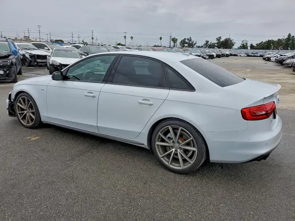 WAUFFAFLXGN002378 2016 AUDI A4 - Image 2