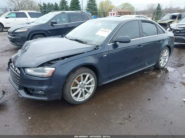WAUFFAFLXGN010108 2016 AUDI A4 - Image 2