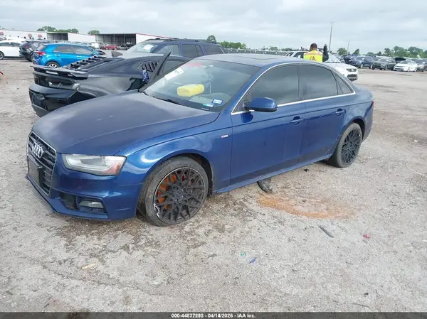 WAUFFAFLXGN011095 2016 AUDI A4 - Image 2