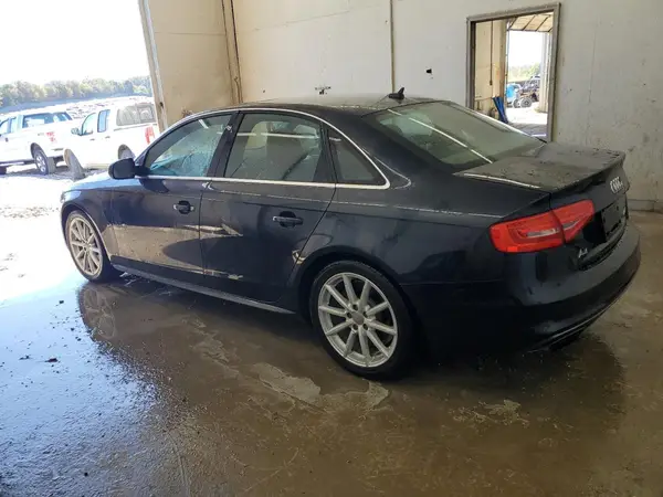 WAUFFBFLXGN010924 2016 AUDI A4 - Image 2